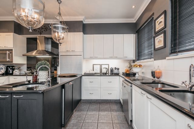 5 Bedroom Property for Sale in Aurora Western Cape